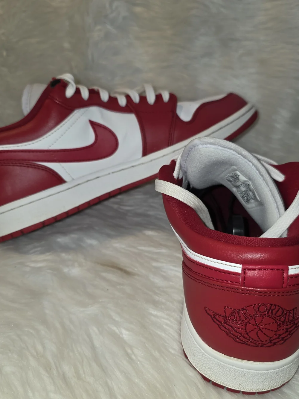 Nike Air Jordan 1 Low - White & Red